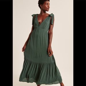 Tie-Strap Midaxi Dress - Abercrombie, Size Large-Tall *New with tags*